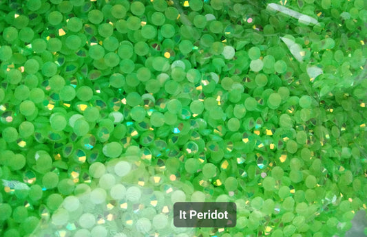 It Peridot Rhinestone
